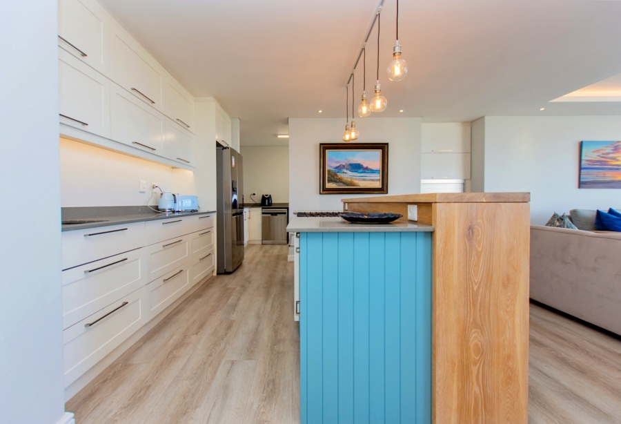 5 Bedroom Property for Sale in Calypso Beach Western Cape